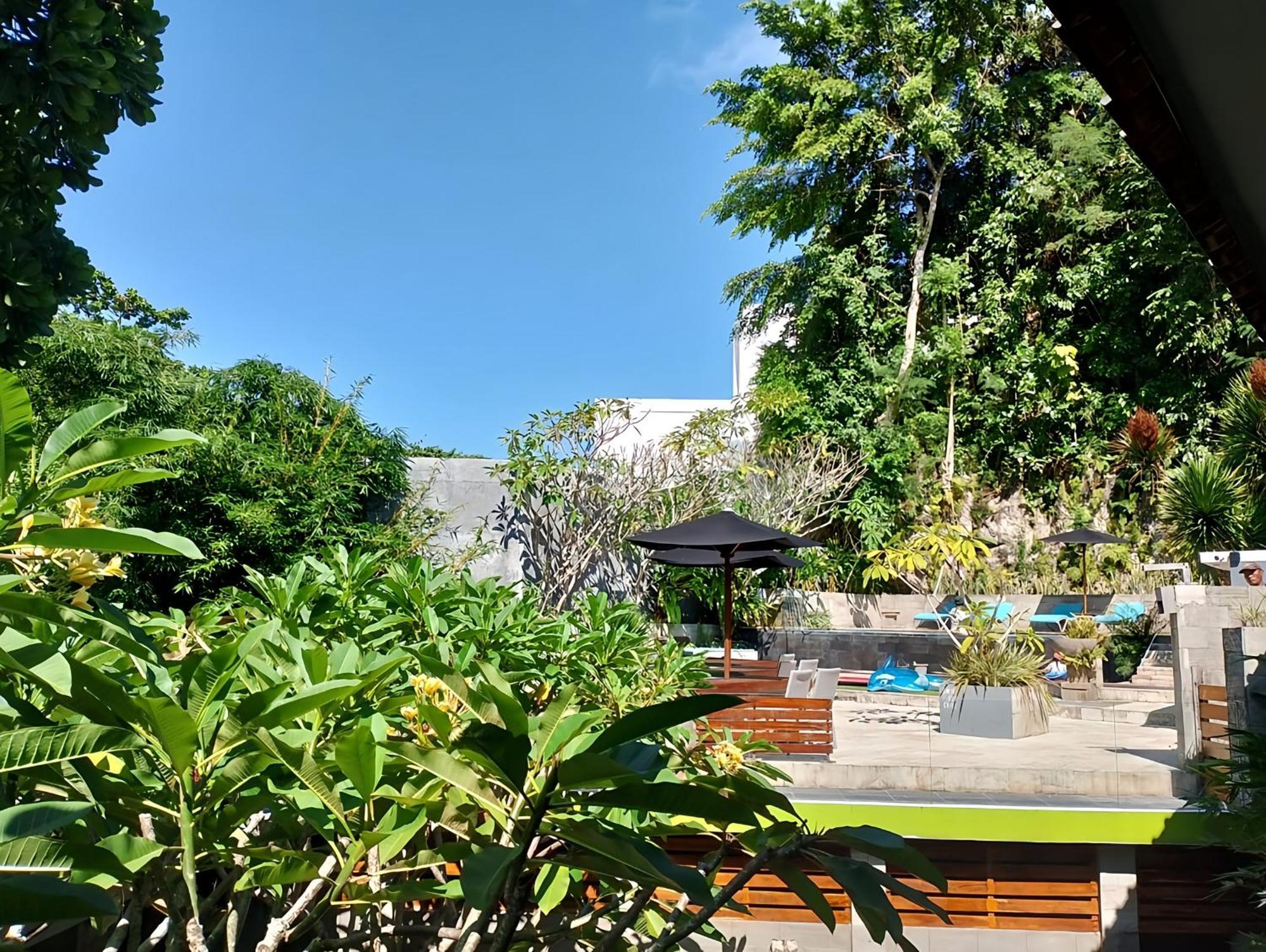 Javacove Beach Hotel Batukaras Экстерьер фото